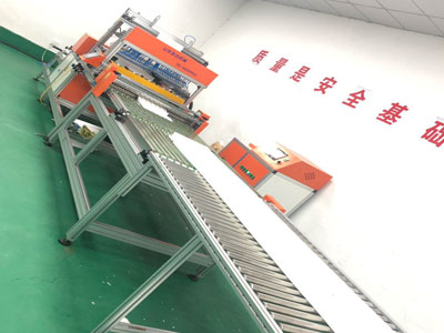 无隔板高效过滤器生产设备M-3-006